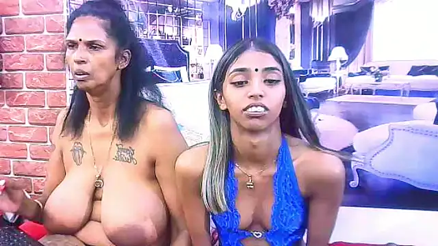 IndianSexySlender webcam