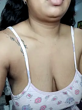 Webcam Model (chalohott)  is live.Free join now!