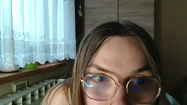 looveellyx - LooveELLYx's free webcam - UK Sex Cams