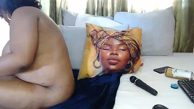 foxybrownxx1 - Foxybrownxx1's free webcam - UK Sex Cams