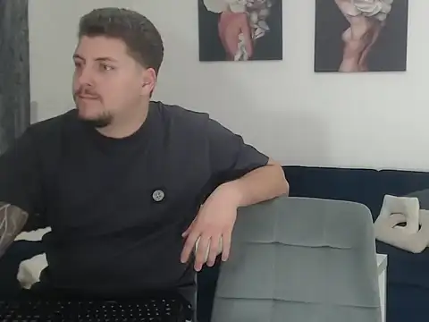 SteelAlphaBroz webcam