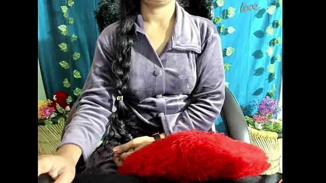 Forever_Love2025 webcam