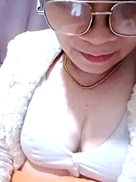 small-house123 webcam