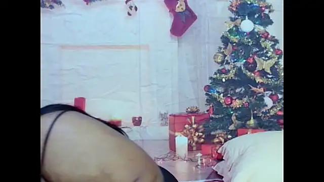 indianhoney694u's Stripchat show and profile