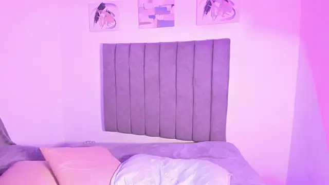 Roxanedewalle webcam