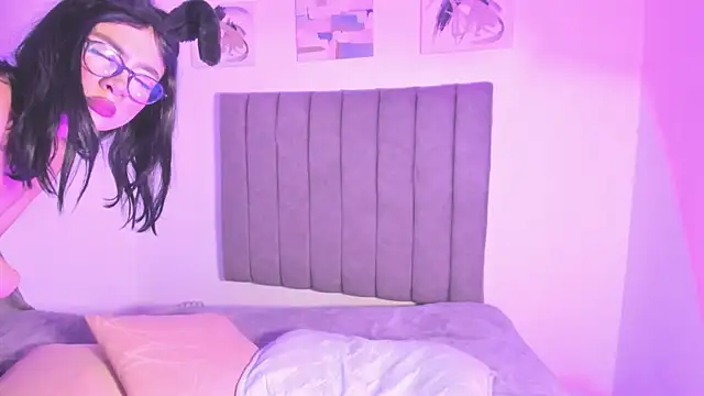 Roxanedewalle webcam