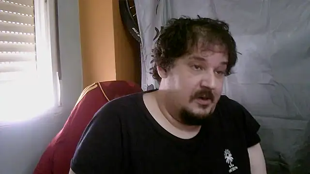 porkorossy - Porkorossy's free webcam - UK Sex Cams