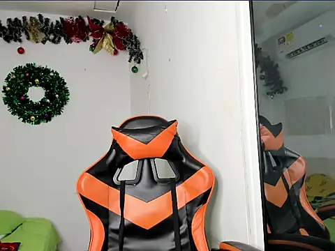 andrew_jonhes webcam