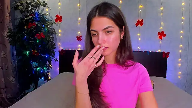 Milana_Crystal_ webcam