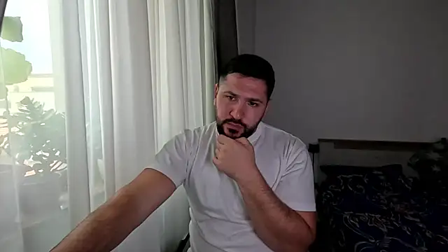 Gold_Alpha_Boy webcam