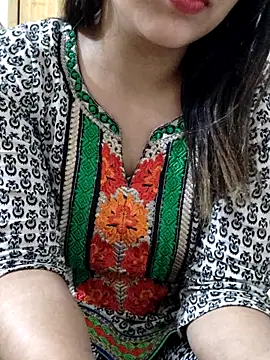 Webcam Model (Tanha18)  is live.Free join now!