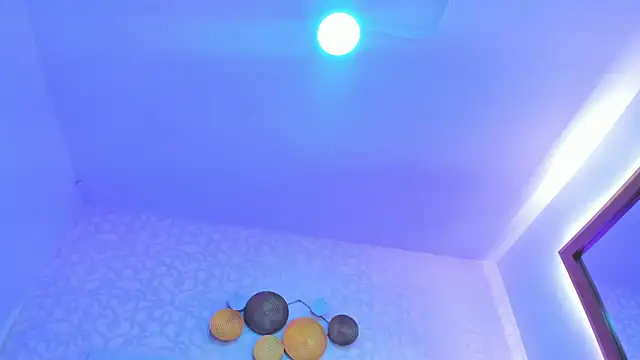 debora_scoot - Debora_scoot's free webcam - UK Sex Cams