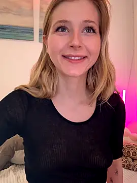 lunarase - LunaRase's free webcam - UK Sex Cams