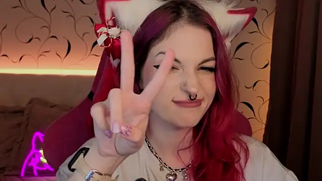 bratziedarsie - BratzieDarsie's free webcam - UK Sex Cams