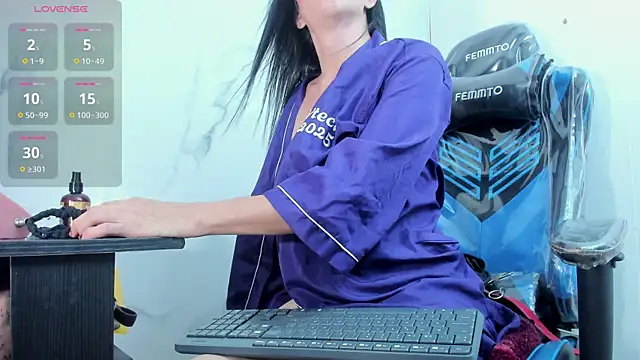 Cleopatra_Trans webcam