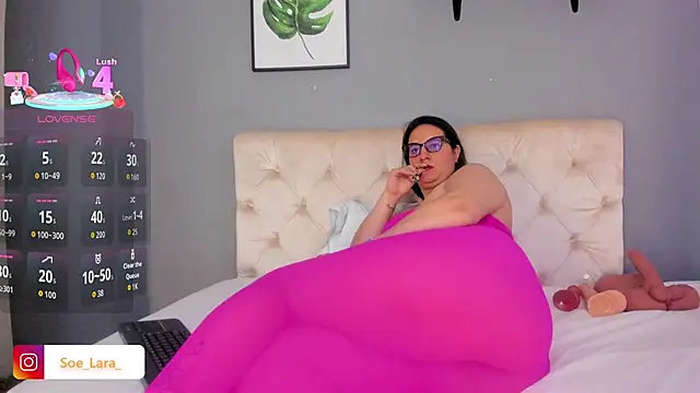 Soe_Lara webcam