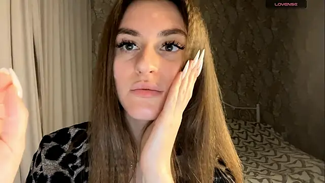 miainheat - Miainheat's free webcam - UK Sex Cams