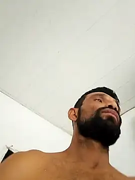 tiago0031 (Ask my age) - Dinheiro