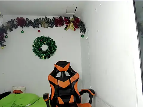 andrew_jonhes webcam