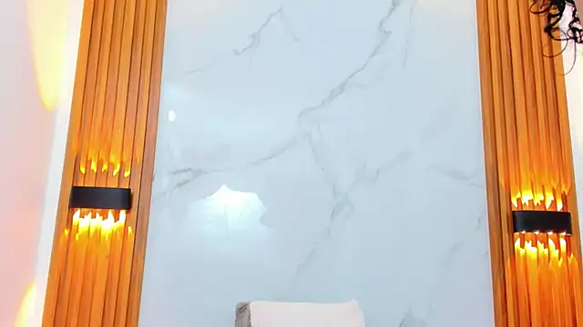 IsabellaMonet webcam