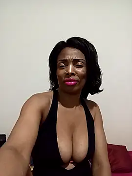 sexymoansxx - SEXYMOANSXX's free webcam - UK Sex Cams