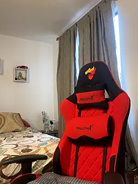 Ezzio_Scolaro webcam