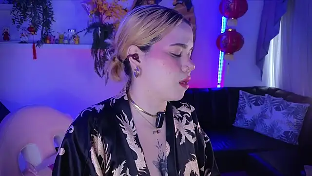 albaismynameX webcam