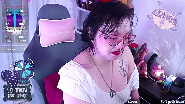 LiloMoon69 webcam