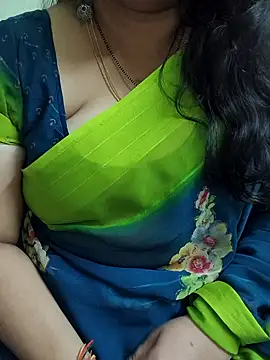 Webcam Model (neelu-hoty)  is live.Free join now!