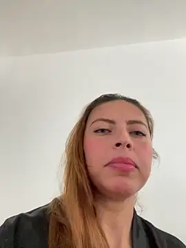 rose__15 - ROSE__15's free webcam - UK Sex Cams