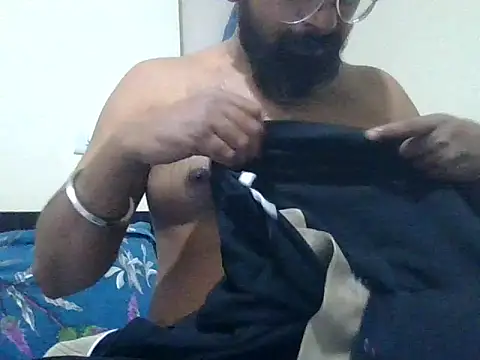 Straight_man_realmeet_now webcam