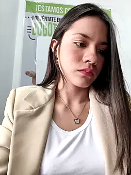 CHARLOTTE__05 webcam