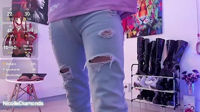 NicolleDiamonds_cg webcam