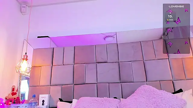 antoneella_jones webcam