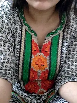 Webcam Model (Tanha18)  is live.Free join now!