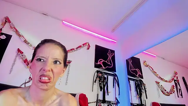 Little_Naughtty webcam stripchat model stream image