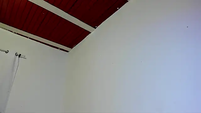 yourlatina_emely webcam