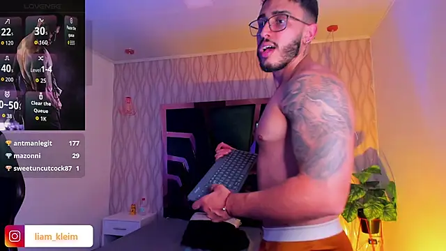 Liam_Kleiin webcam