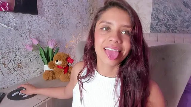 Arianaa_collins webcam