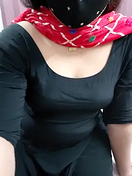 Half_girlfrnd_530 webcam