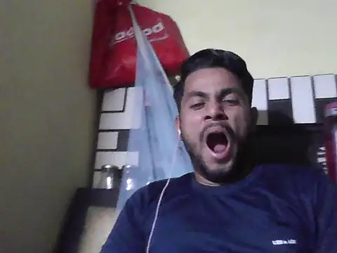 Stubborndesiboy webcam