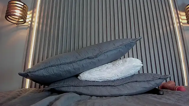 alahia_betancurx webcam