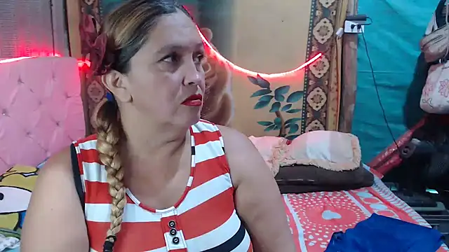 mom_son_dirty webcam