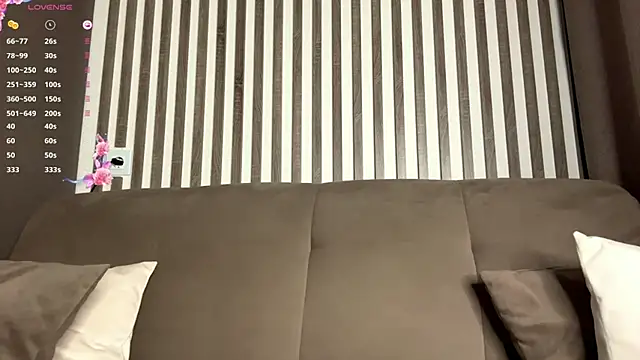 OraleeHollimon webcam