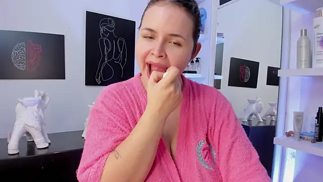 SeleneLuminari8 webcam