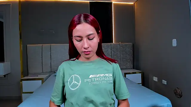 little-doll18 webcam