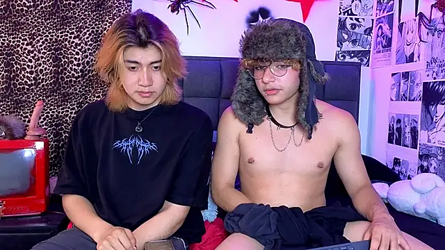 apolo_ushi (Ask my age) - Noah fuck apolo ass with dildo + spank!!