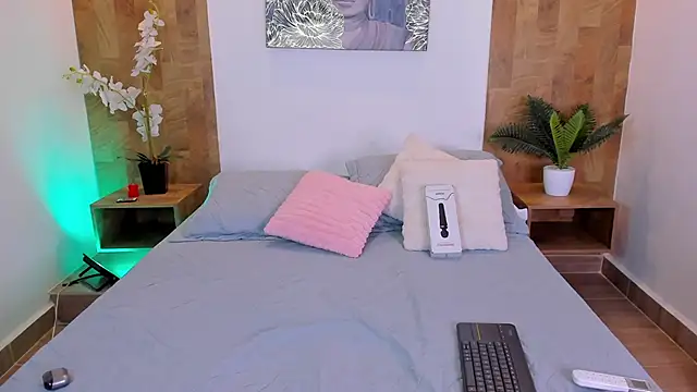 isabella_winkler (Ask my age) - happy isa day