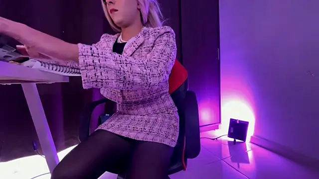 regina_mills_milk webcam