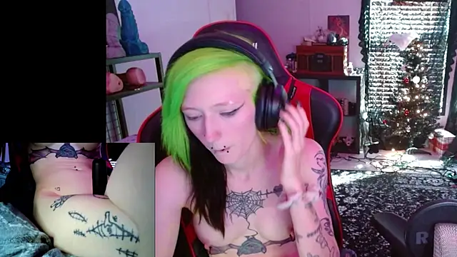 alicewonder09 webcam